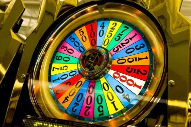 yolanda Microgaming tournament leaderboard showing player rankings, winnings, and tier-level competition during Liga 1 season